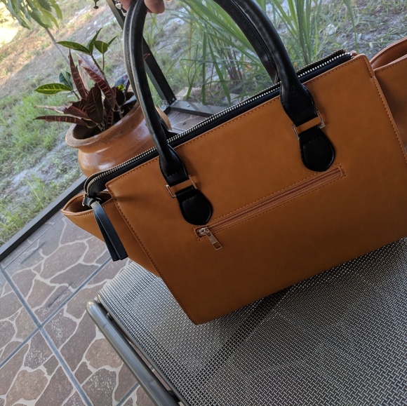 Handbag - Picture 8 of 8